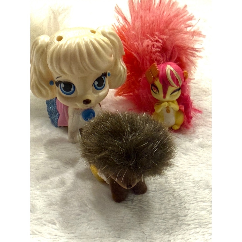 Mixed Lot 3 Small Animal Figures Poodle Hedgehog Pink‎ Feather Tail Toy Bundle